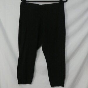 HUE | 1X | Classic Black Straight Legings | Lace Bottom Hems